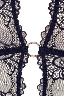 Abierta Fina Lace Basque and String
