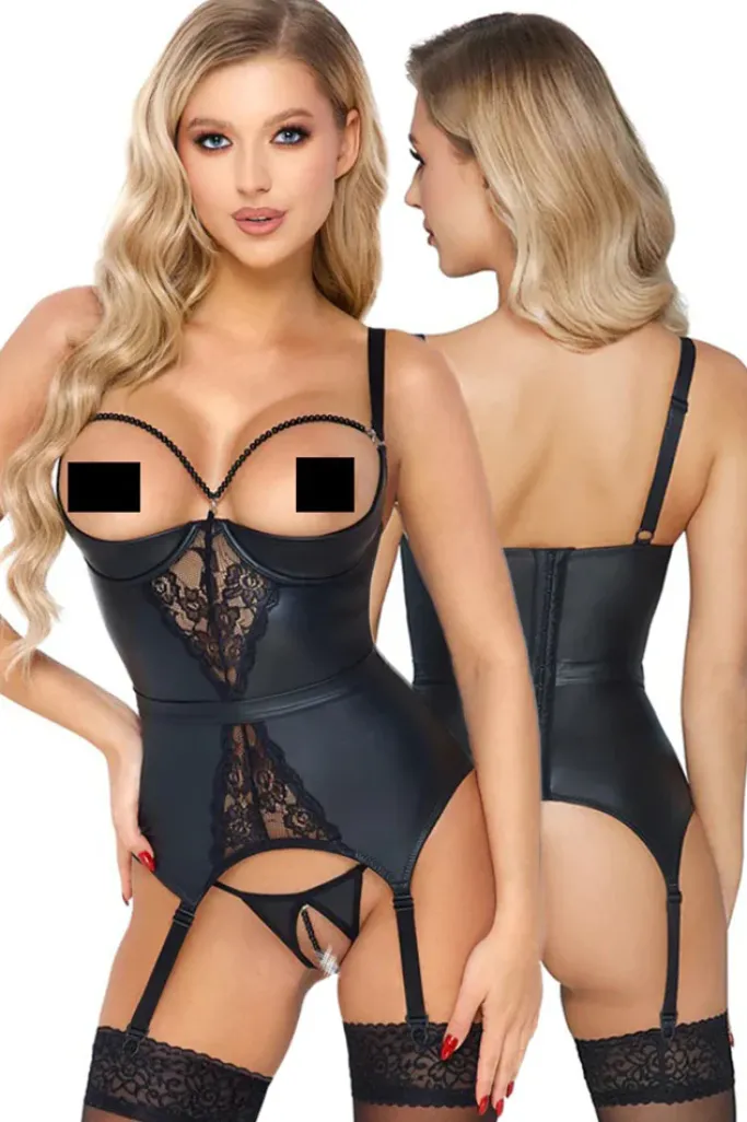 Abierta Fina Suspender Shirt and Thong