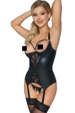 Abierta Fina Suspender Shirt and Thong