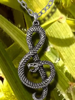 Alchemy Gothic Alchemy Playing The Devils Tune Pendant