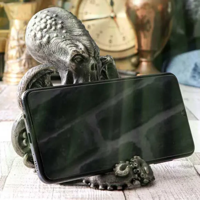 Nemesis Now Call of Cthulhu Phone Holder Figurine