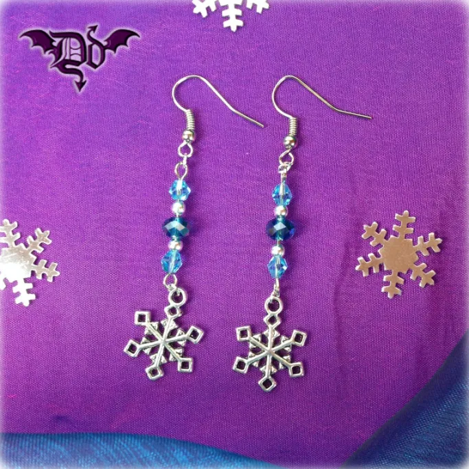 Dragophelion Designs Winter Frost Snowflake Earrings