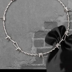 Echt etNox Barbed Wire Necklace