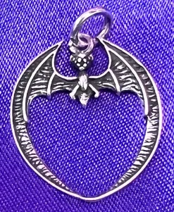 Echt etNox Bat Pendant Silver