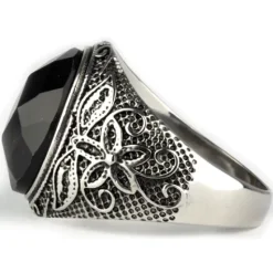 Echt etNox Black Flower Ring