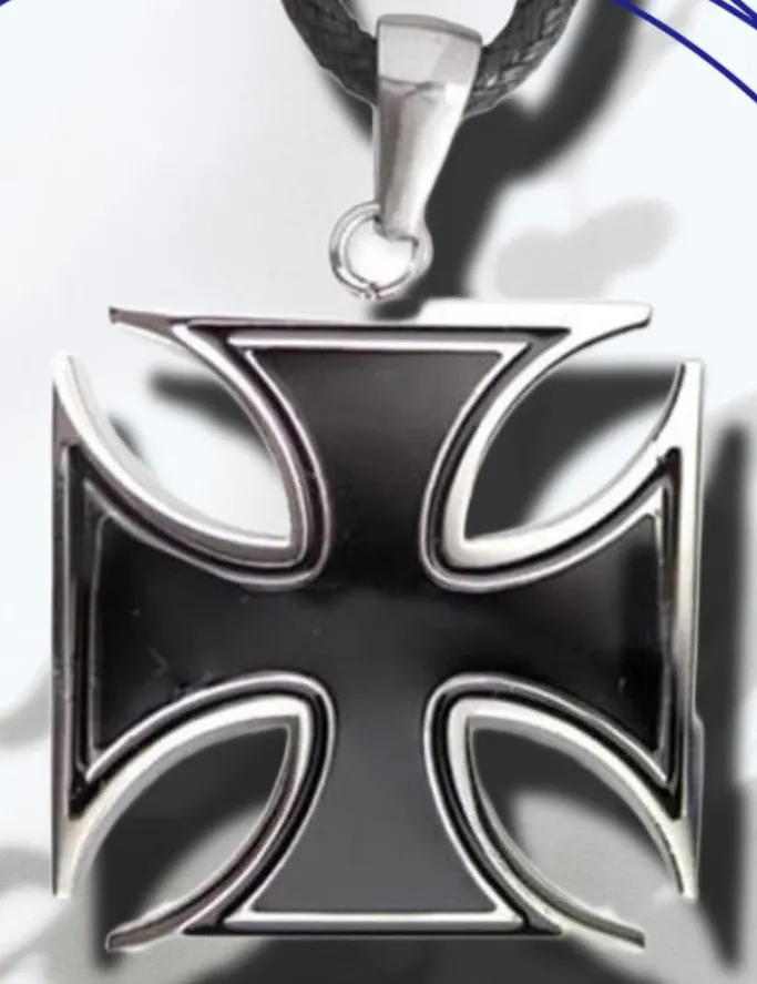 Echt etNox Black Iron Cross Pendant