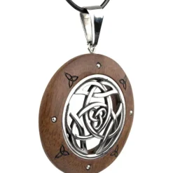 Echt etNox Celtic Knot Pendant