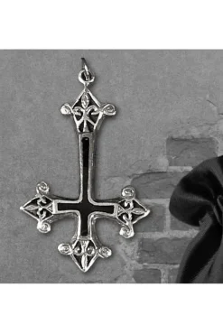 Echt etNox Inverted Cross Pendant