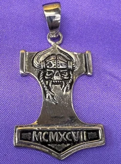 Echt etNox Thors Hammer Pendant