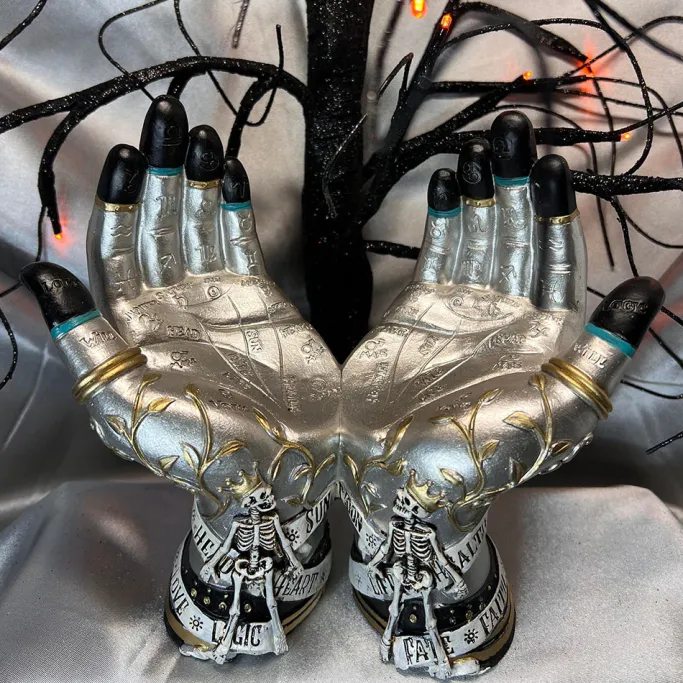 Nemesis Now Hands of the Future Crystal Ball Holder