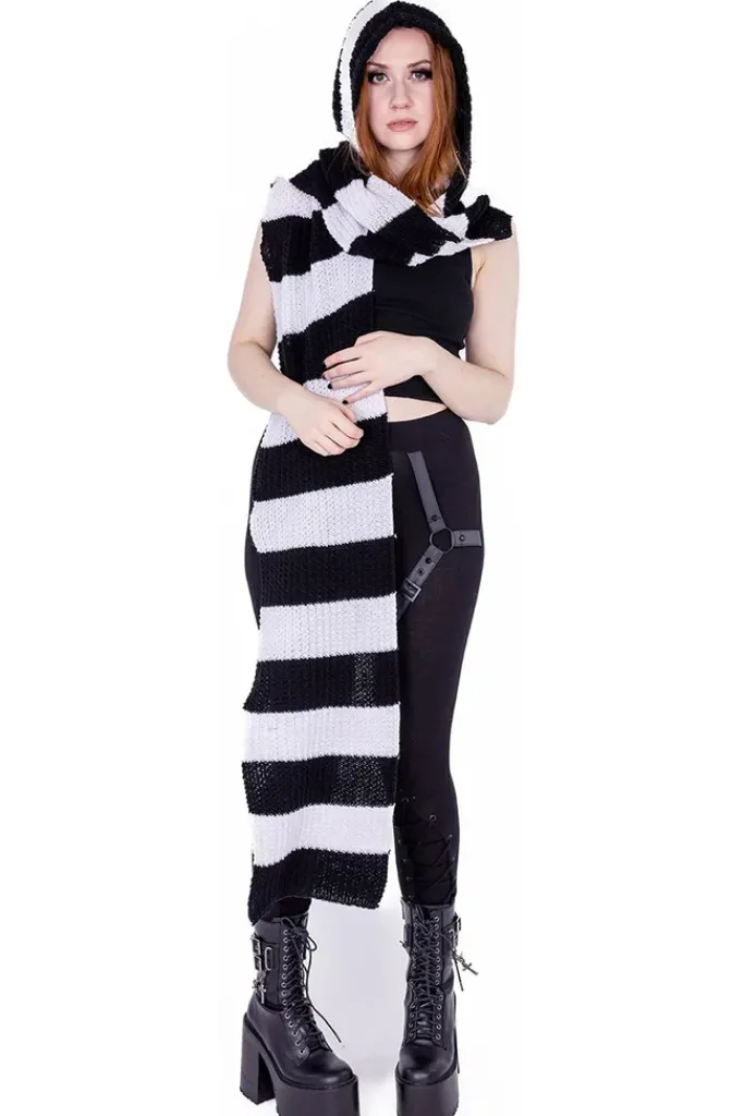 Innocent Clothing Heartless Zenni Scarf Black/White