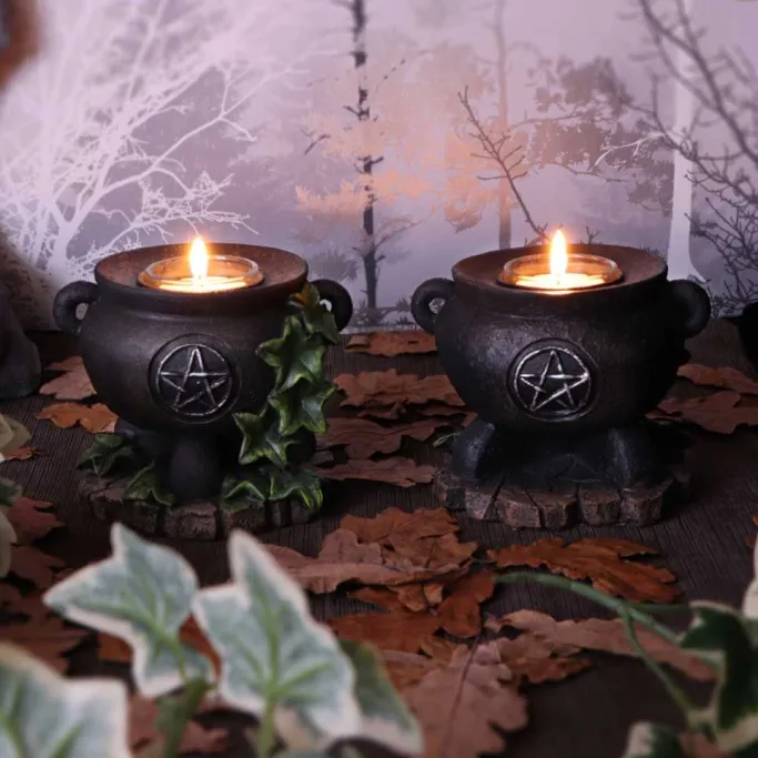 Nemesis Now Ivy Cauldron Candle Holder