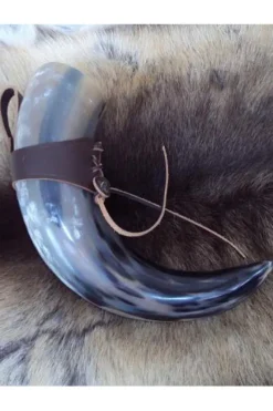 Southern Swords Medieval Drinking Horn Large Brown