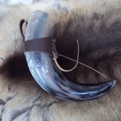 Southern Swords Medieval Drinking Horn Large Brown