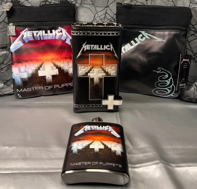 Nemesis Now Metallica Master of Puppets Hip Flask