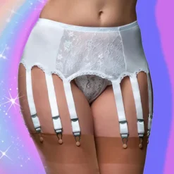 Nylon Dreams 12 Strap Suspender Belt Lace White