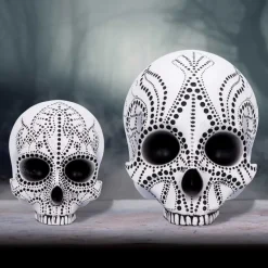 Nemesis Now Pointilist Skull Small